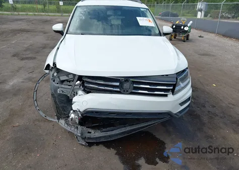 2021 Volkswagen Tiguan 2.0T Se/2.0T Se R-Line Black/2.0T Sel z USA, uszkodzony, nr VIN 3VV2B7AX5MM057743